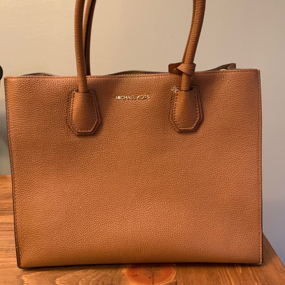 Michael Kors Large Mercer Leather Tote
